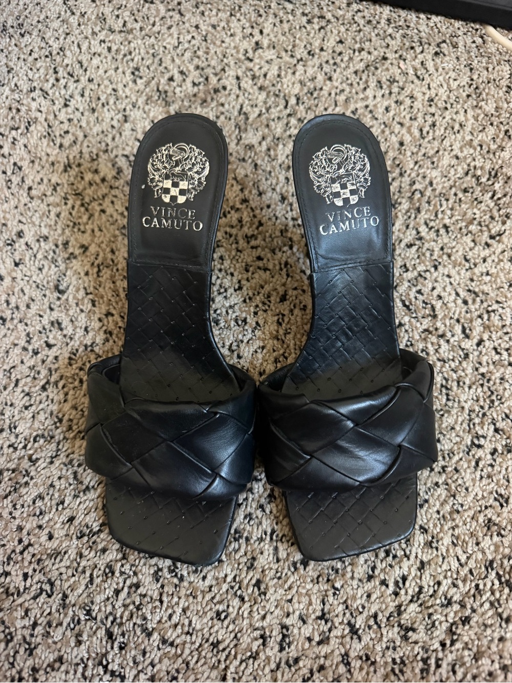 Vince Camuto mules